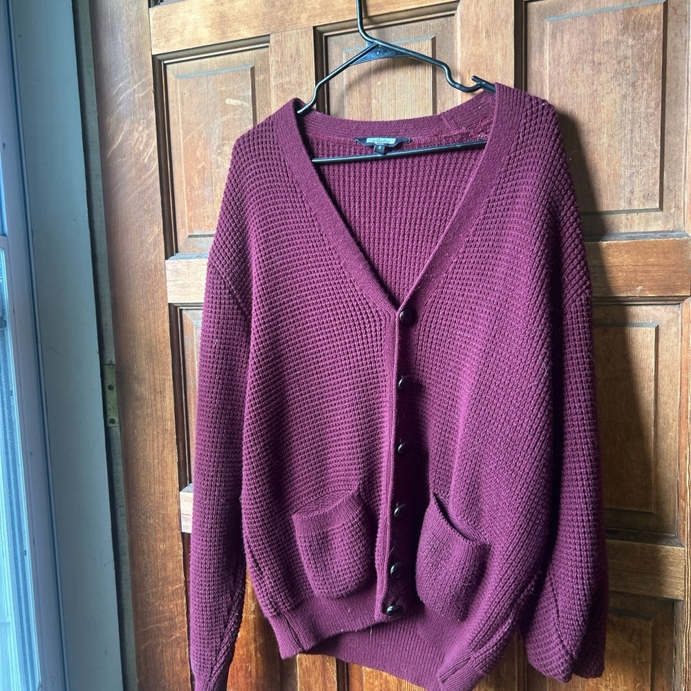 Waffle-Knit V-Neck Cardigan Sweater - Burgundy